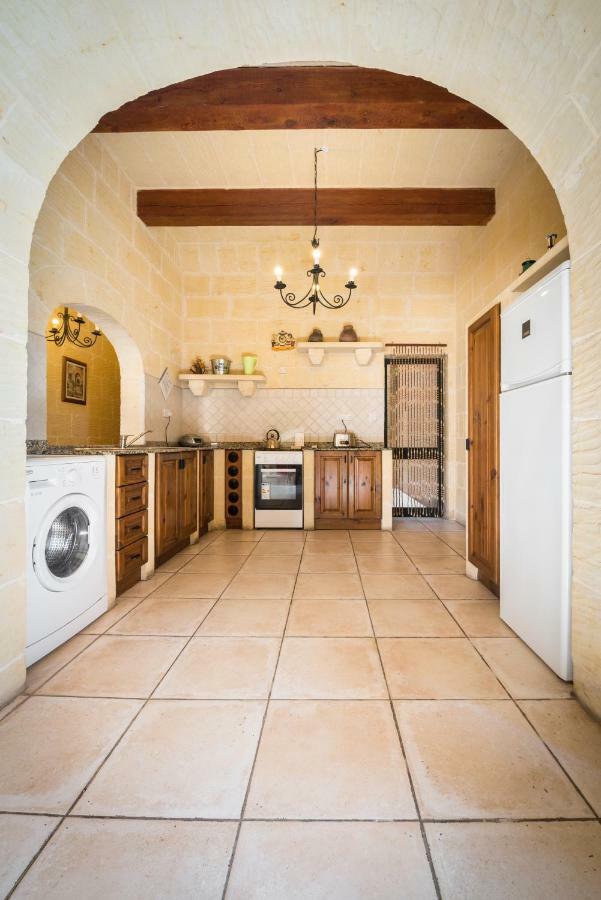 Sunset - Holiday Farmhouse With Large Private Pool In Island Of Gozo Nadur Εξωτερικό φωτογραφία