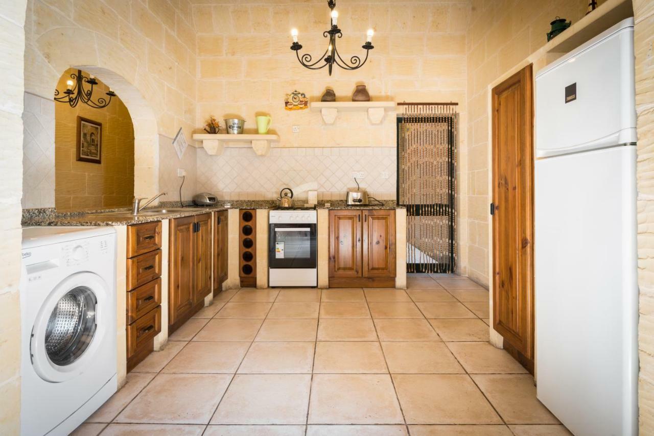 Sunset - Holiday Farmhouse With Large Private Pool In Island Of Gozo Nadur Εξωτερικό φωτογραφία